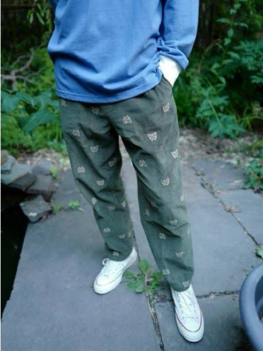 Urban Outfiteers Olive moth embroidered Corduroy Men’s Pants large drawstring